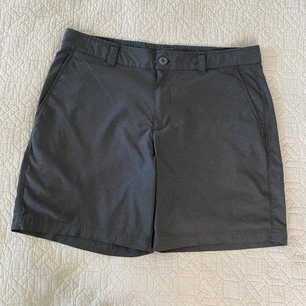Columbia Shorts Gray Chino Mens 36 Waist 8 inseam Golf Walking Outdoors